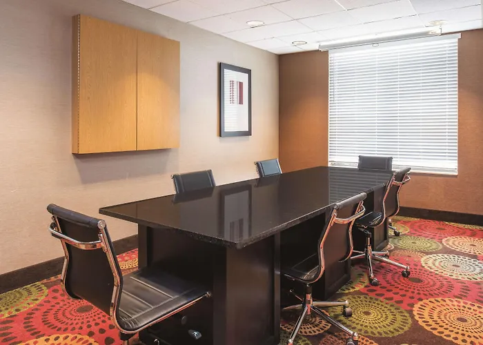 Holiday Inn Express St. Louis Arpt - Maryland Hgts, An Ihg Hotel Maryland Heights