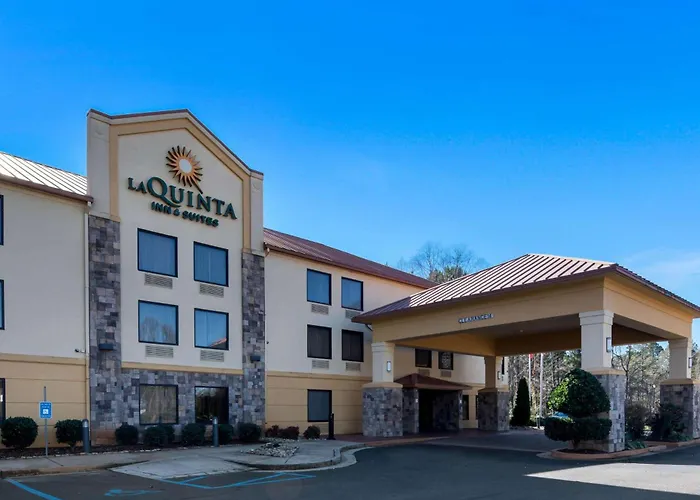 La Quinta By Wyndham Lagrange / I-85 Hotel