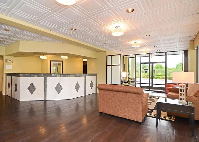 Best Western Cades Cove Inn
