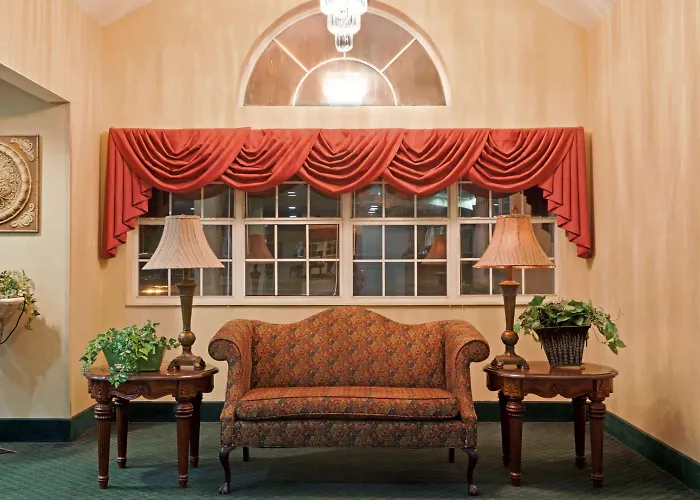 Microtel Inn & Suites By Wyndham Brandon