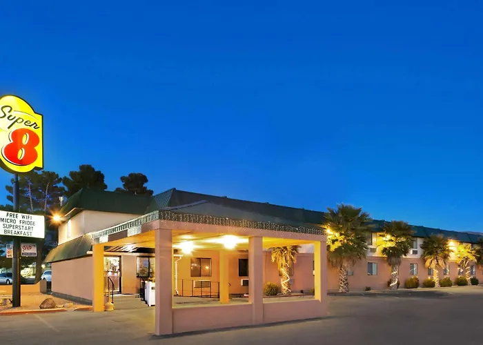 Super 8 By Wyndham Alamogordo - White Sands
