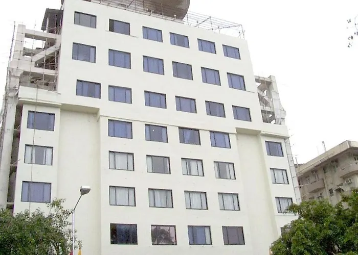 The Ambassador, Marine Drive, Mumbai Hotel