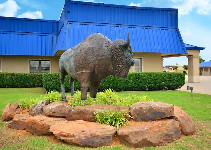 Baymont By Wyndham Mcalester Hwy 69