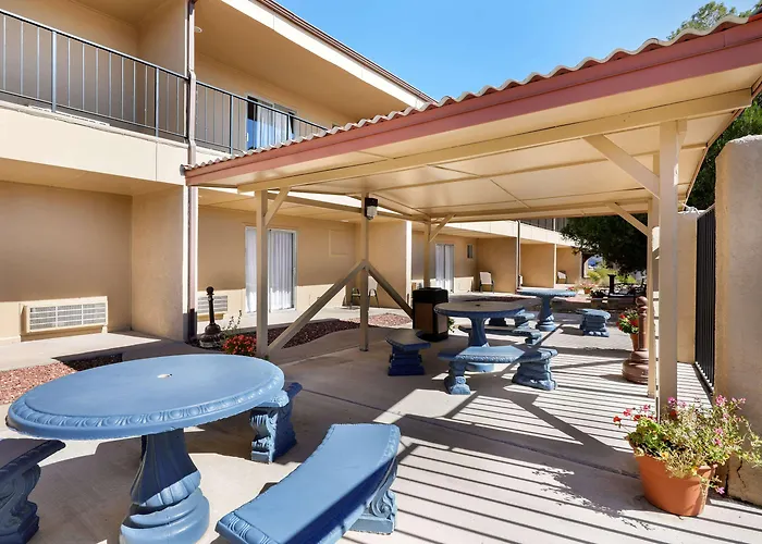 Econo Lodge Inn & Suites Socorro