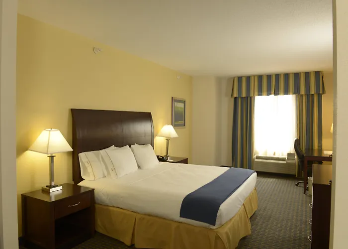 Holiday Inn Express & Suites Wilson-Downtown By Ihg