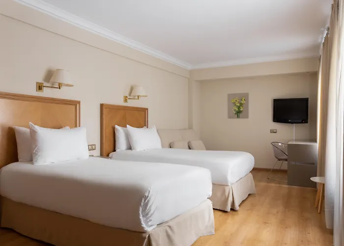 Hotel Crisol Almirante Bonifaz à Burgo