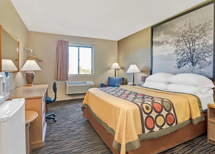 Super 8 By Wyndham Spokane/West Airway Heights