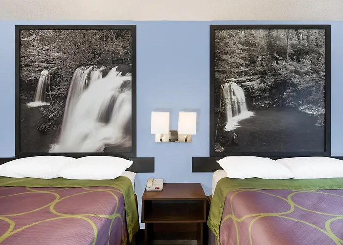 Super 8 By Wyndham Jonesboro Hotel