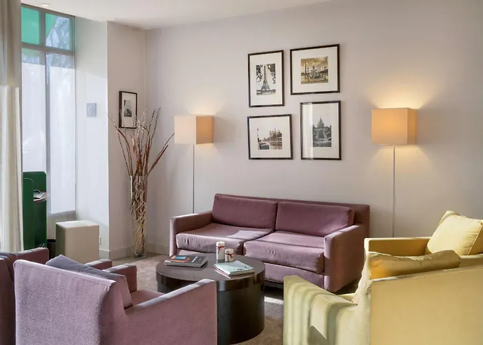 Best Western Rives de Paris La Defense