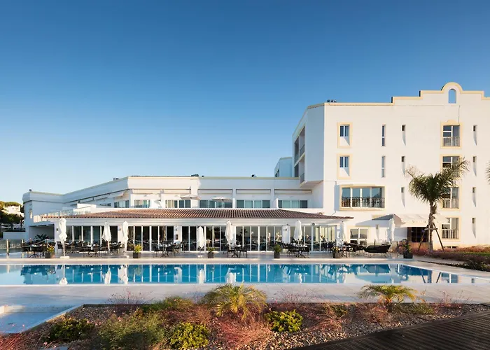 Dona Filipa Hotel Almancil