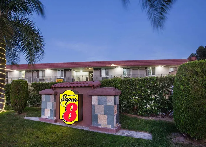 Super 8 By Wyndham Redlands/San Bernardino Motel