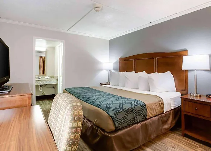 Travelodge By Wyndham Canton-Livonia Area, Mi