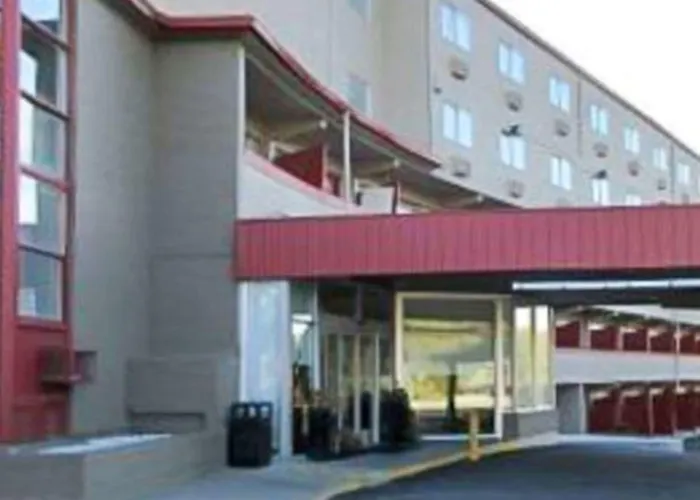 Quality Inn & Suites Airport