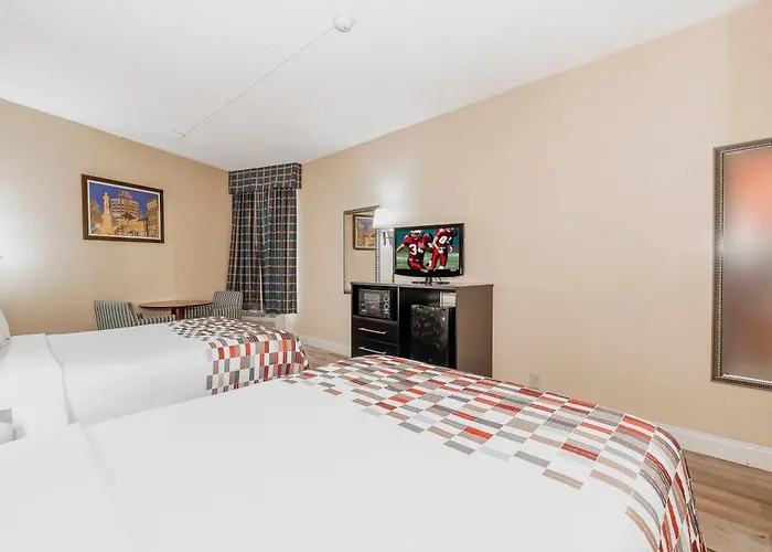 Red Roof Inn & Suites Macon