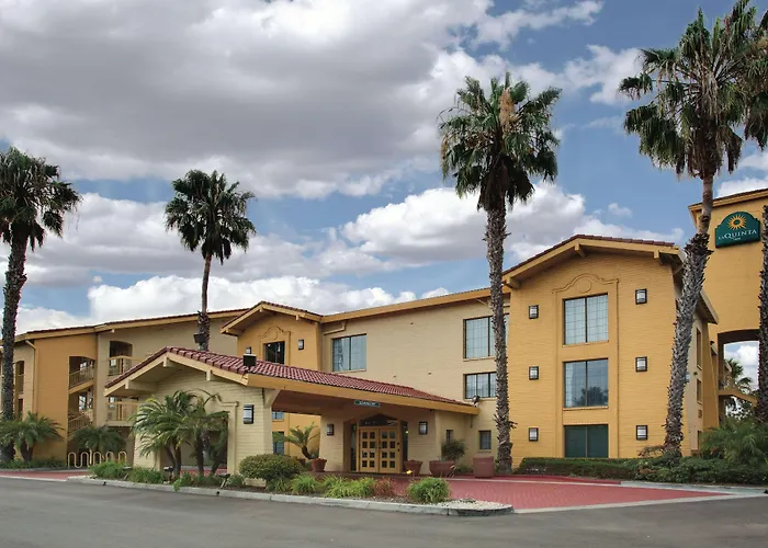 La Quinta Inn & Suites By Wyndham Ventura
