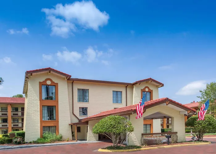 Knights Inn - Lithonia
