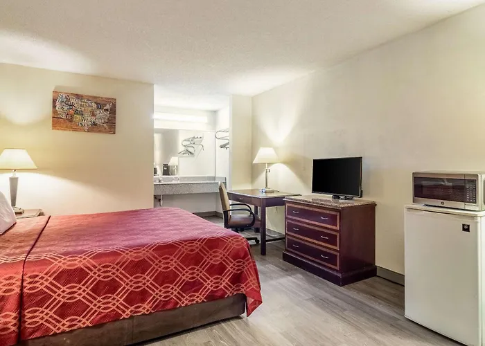 Econo Lodge Acworth East