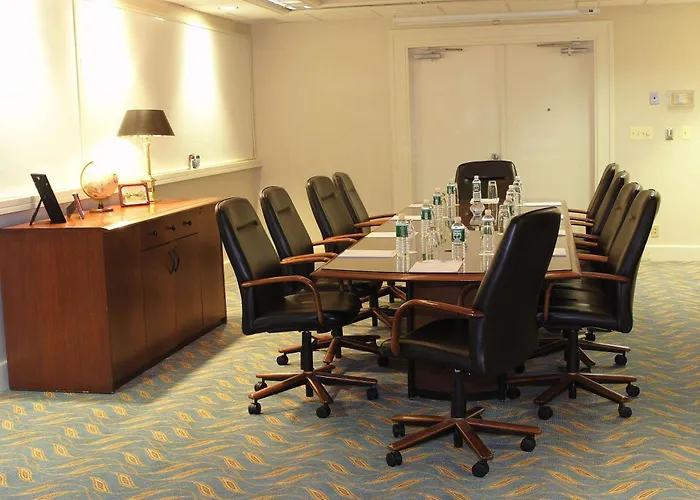 Doubletree By Hilton Hotel & Executive Meeting Center Somerset