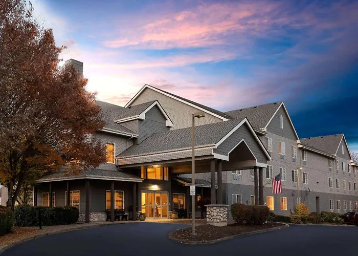 La Quinta By Wyndham Eugene Hotel