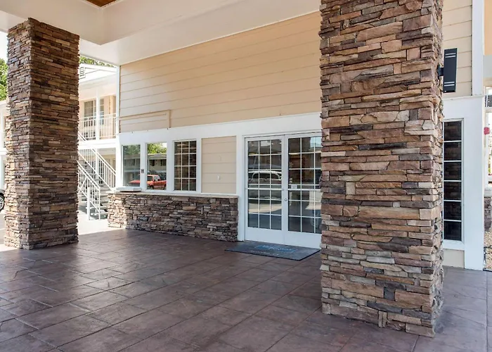 Abode Hotel Redding