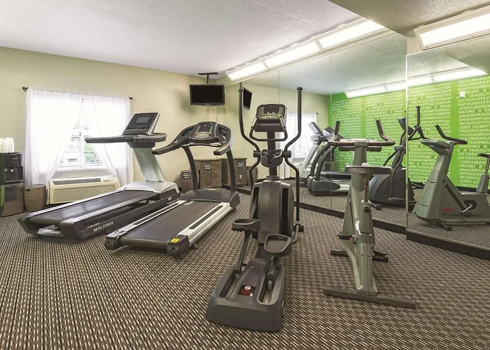 La Quinta By Wyndham St. Louis Westport Hotel Maryland Heights