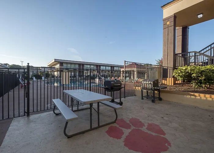 Horizon Inn & Suites