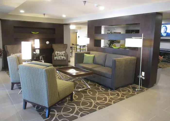 Best Western Harvest Inn & Suites Grand Forks