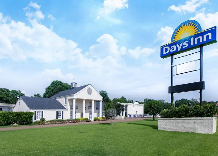Days Inn By Wyndham Natchez