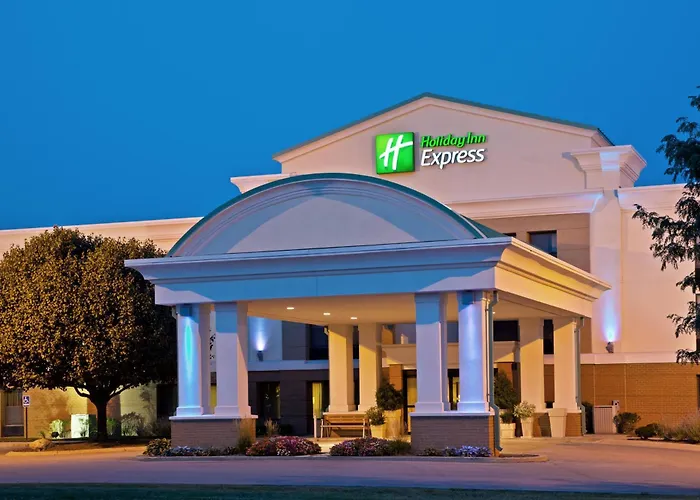 Holiday Inn Express Indianapolis Airport By Ihg
