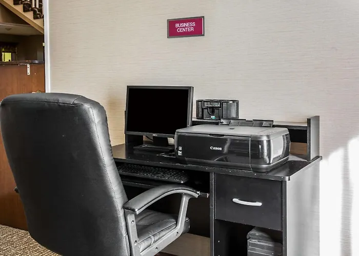 Quality Suites Morristown West