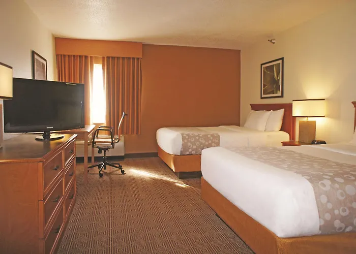 La Quinta Inn & Suites By Wyndham Kansas City North North Kansas City