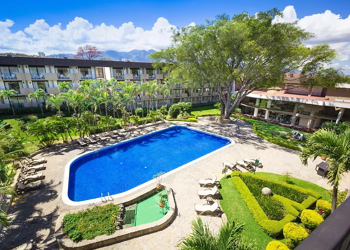 Best Western Plus Como Park Hotel