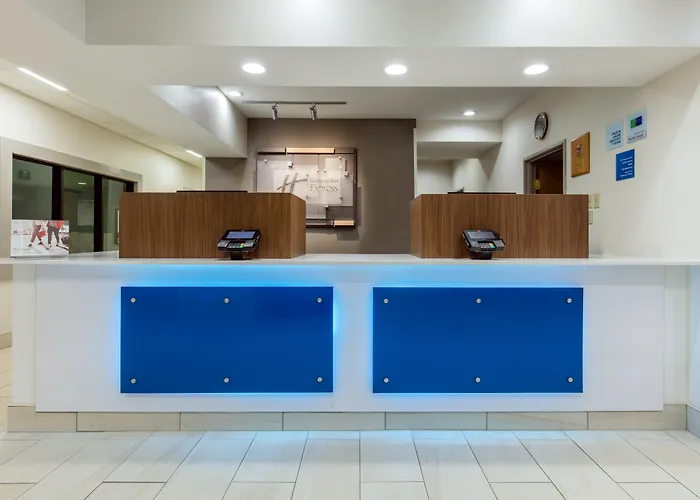 Holiday Inn Express Henderson By Ihg