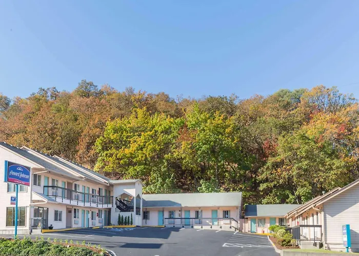 Howard Johnson By Wyndham Roseburg