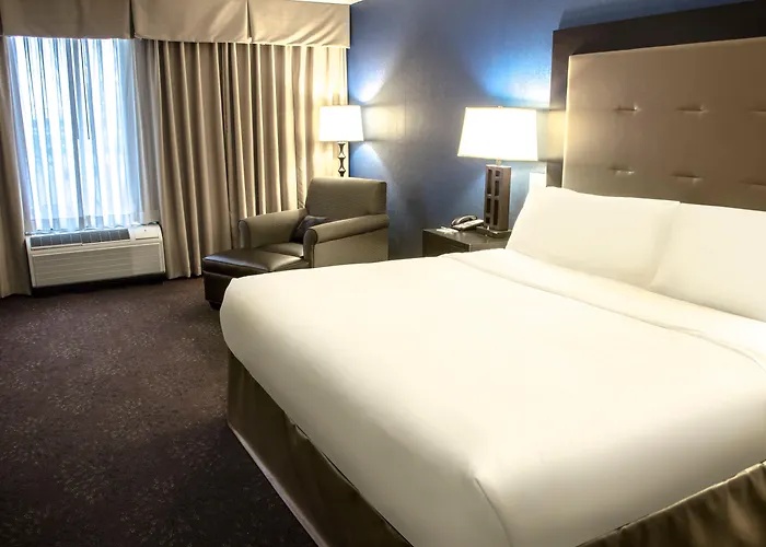 Holiday Inn Fargo By Ihg