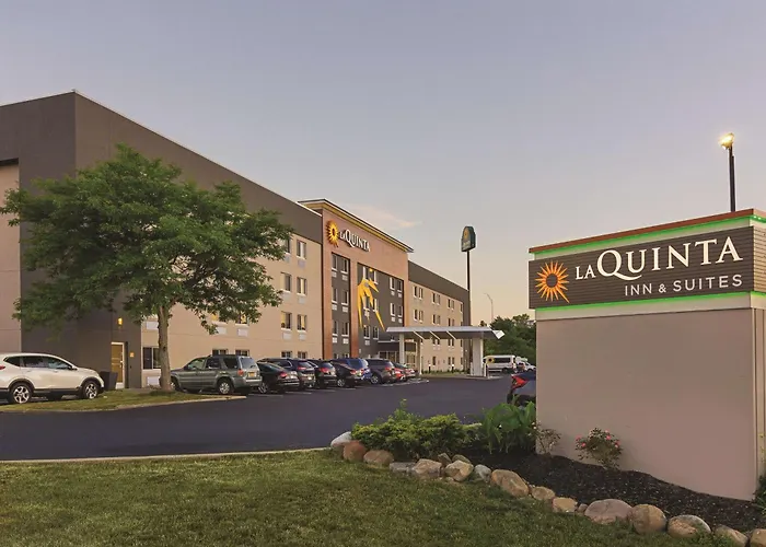 Cleveland Hotels