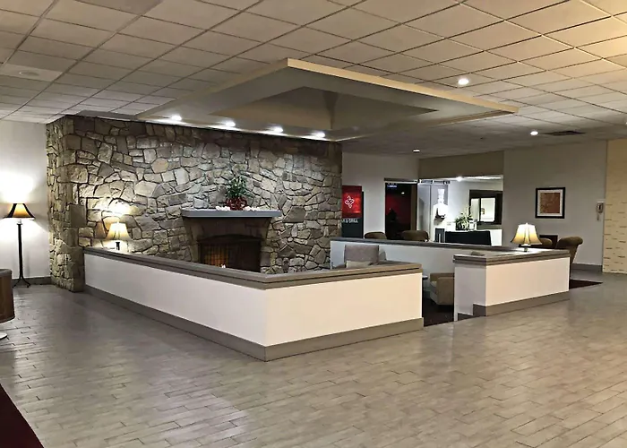 Ramada By Wyndham Clarion