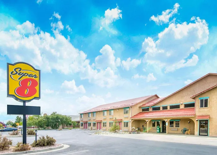 Super 8 By Wyndham Buena Vista Hotel