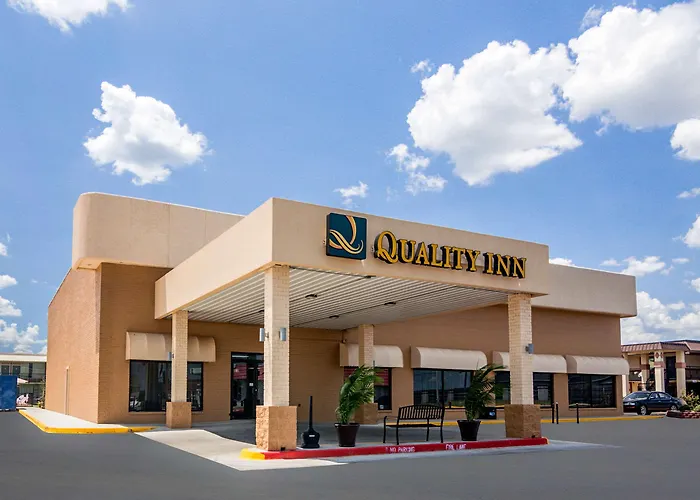 Quality Inn Shawnee I-40