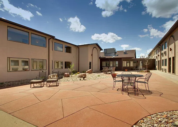 Best Western West Hills Inn Chadron