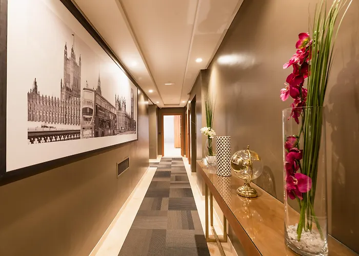 Avenue Suites