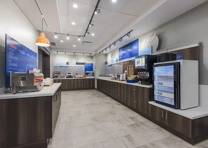 Holiday Inn Express & Suites Moncton By Ihg