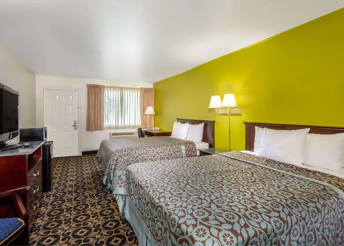 Days Inn By Wyndham Delta
