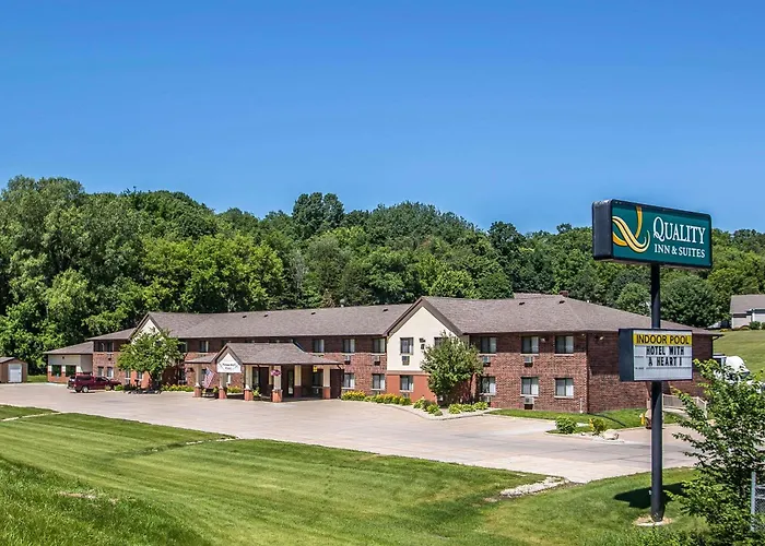 Quality Inn & Suites Decorah