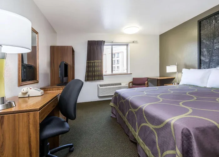 Super 8 By Wyndham Missoula/Reserve St.