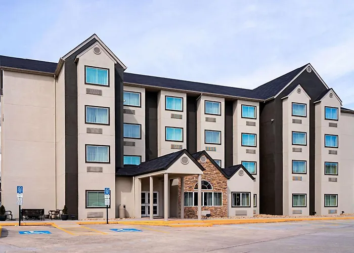 Quality Inn & Suites Robbinsville