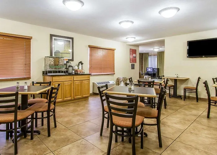 Quality Inn Macomb Near University Area