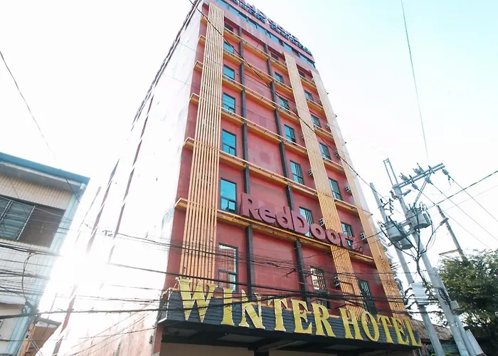 Reddoorz Plus At Winter Benitez