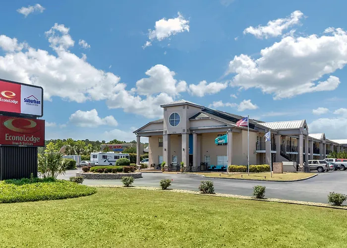 Suburban Studios At The University Conway