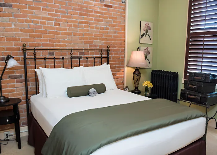 Chamberlin Inn Cody